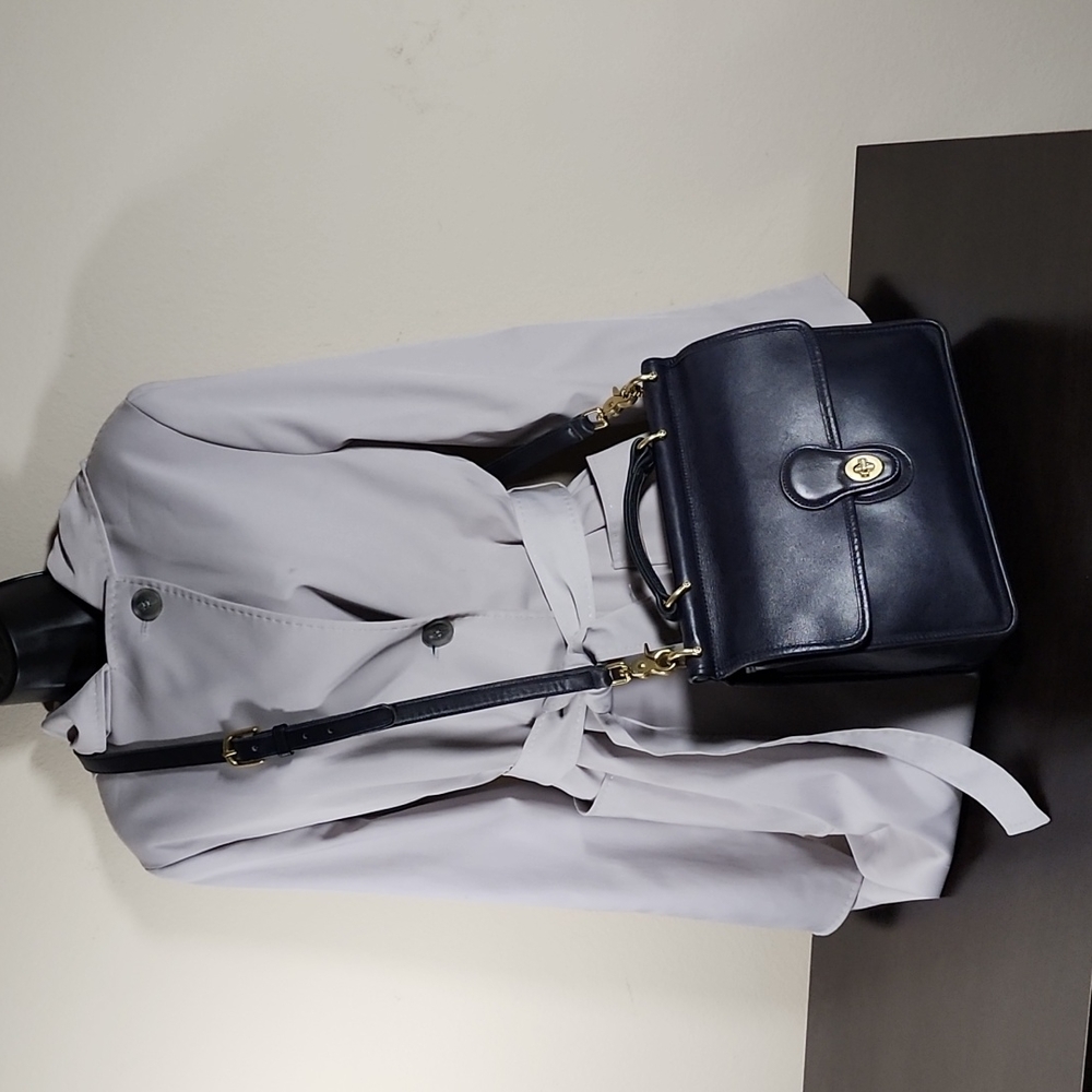 **SOLD**Vintage Coach Navy Willis #9927 - Picture 8 of 13